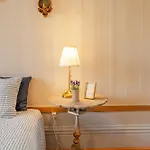 Guest house Serafina Palace Historic Charm By The Sea