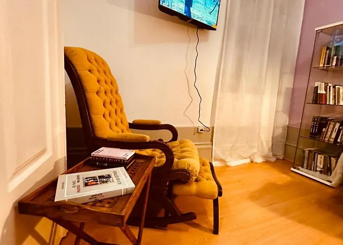 Serafina Palace Historic Charm By The Sea Gæstehus *