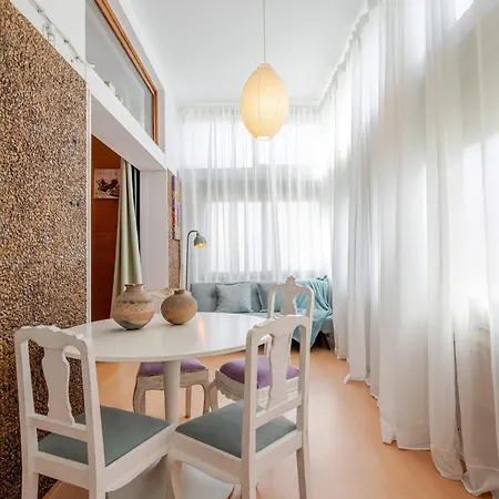 Guest house Serafina Palace Historic Charm By The Sea Povoa de Varzim