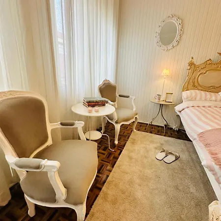 Serafina Palace Historic Charm By The Sea Gæstehus