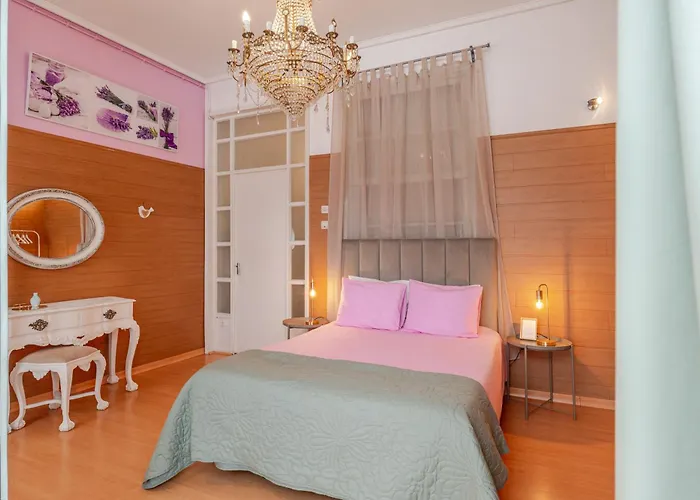 Guest house Serafina Palace Historic Charm By The Sea Povoa de Varzim