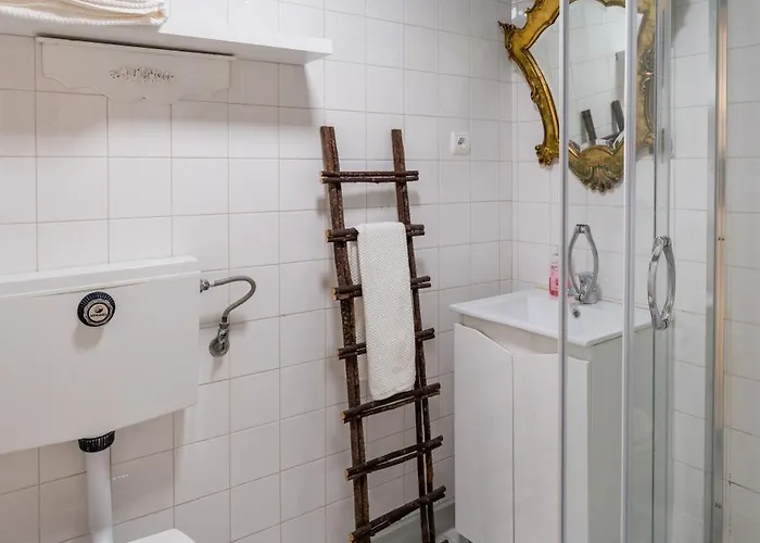 Serafina Palace Historic Charm By The Sea Guest house Povoa de Varzim