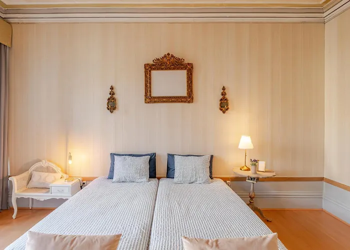 Serafina Palace Historic Charm By The Sea Povoa de Varzim