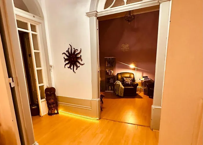 Serafina Palace Historic Charm By The Sea Guest house