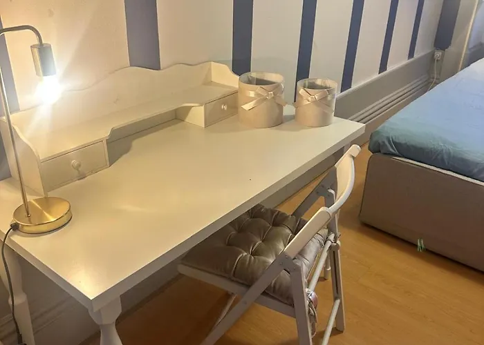 Guest house Serafina Palace Historic Charm By The Sea *