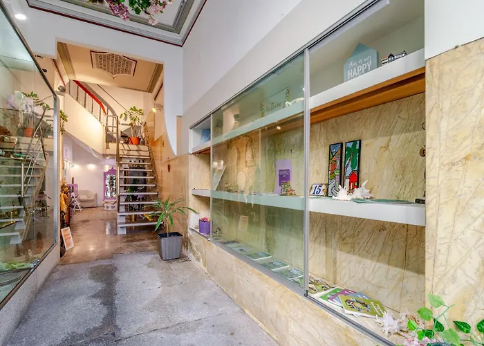 Maison d'hôtes Serafina Palace Historic Charm By The Sea *